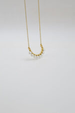 Gold plated necklace with freshwater pearls - Image 2