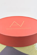 AV red Premium round gift box - Image 2