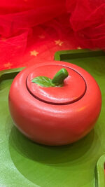 Lascaro handmade candle apple