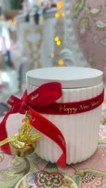 White handmade scented candle with bell and velvet ribbon - Image 2