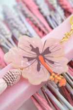 Easter candle with plexiglass keychain pink hibiscus - Image 3