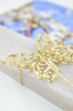 Scented easter candle with Swarovski & plexiglass butterflies - Image 4