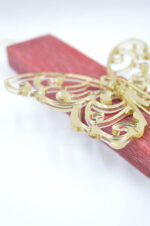 Easter red candle with gold plexiglass butterfly - Image 5