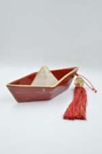Venetian red ceramic boat with clover 2025
