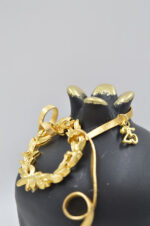 Royal black ceramic pomegranate with gold wreath - Image 5