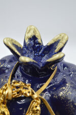 Royal blue κεραμικό ρόδι με χρυσό στεφάνι (μεσαίο μέγεθος) - Image 2