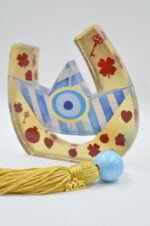 Plexiglass tabletop horseshoe and boat with gold tassel 2025 - Image 5