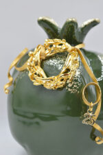 Lux Olive green κεραμικό ρόδι με χρυσό στεφάνι (μεσαίο μέγεθος) - Image 5