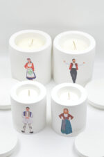 Laskaro handmade scented soy candle in vase with Greek traditional costumes - Image 4