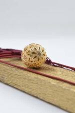 Gold easter candle with gold plated zircon necklace - Image 5