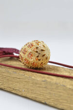 Gold easter candle with gold plated zircon necklace - Image 2
