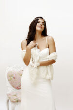 Lace bridal shawl - Image 2