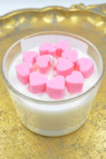 Scented handmade candle in glass with hearts - Image 3
