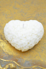 Scented soy candle white heart - Image 3