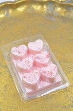 Wax melts pack pink hearts
