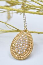 Drop shaped necklace with stainless steel chain
