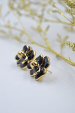 Flower earrings made of stainless steel and black enamel - Image 3