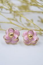Flower earrings made of stainless steel and pink enamel