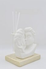 Decorative room fragrance couple kiss - Image 4