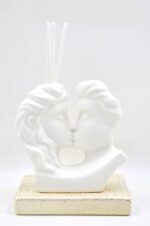 Decorative room fragrance couple kiss