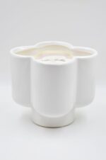 Ceramic flower shape vase with candle white - Image 5