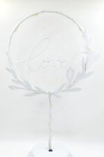 White decoration piece "LOVE" with LED lights - Image 3